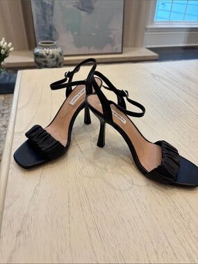 Black Strappy Ruched Toe High Heel Sandals